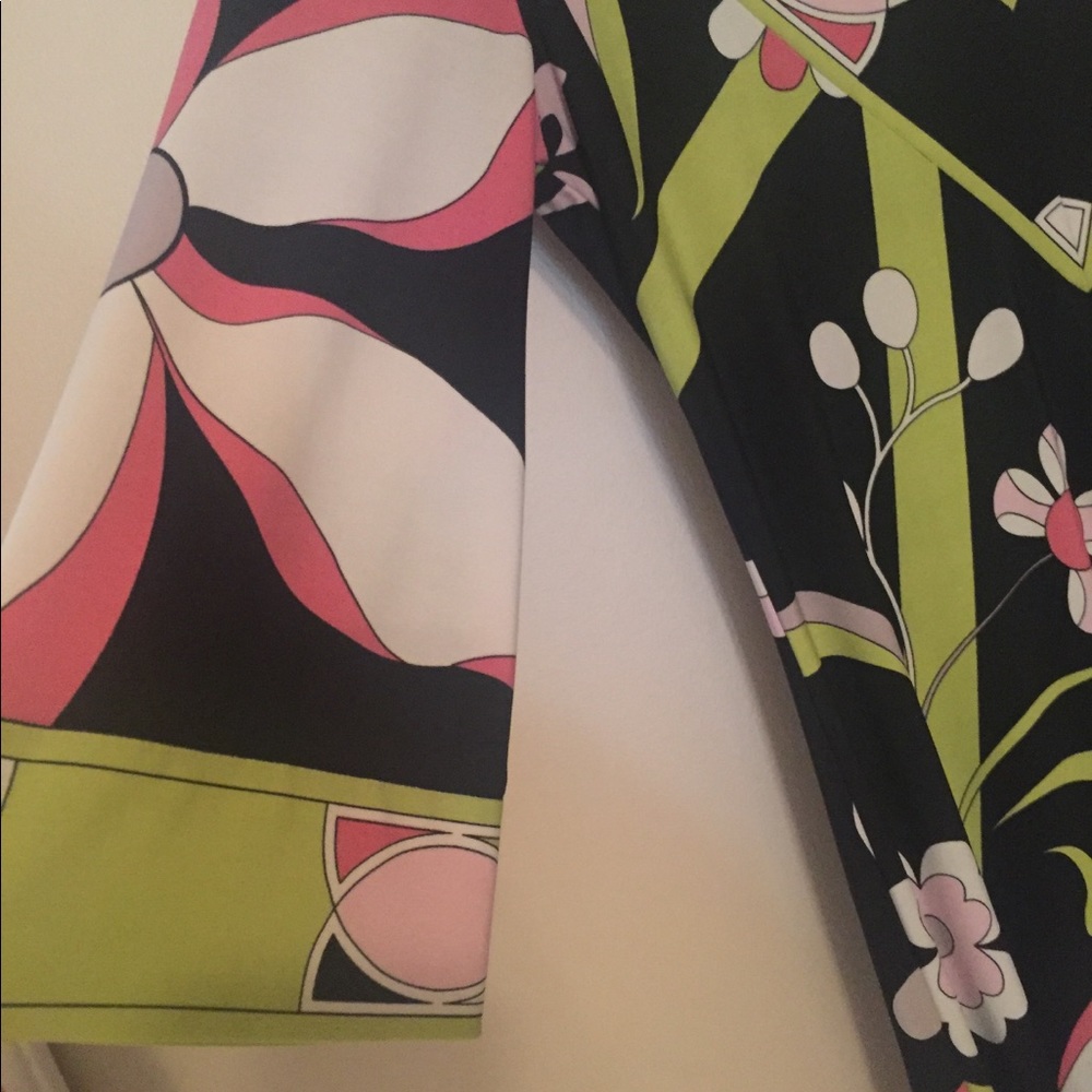 Spring dress - Picture 2 of 2